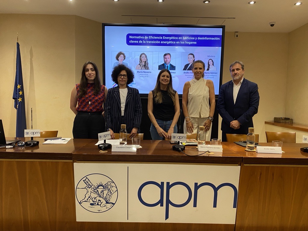 RTVE, la OCU, la APM y la AESAH celebran una jornada con periodistas para combatir la desinformación en el ámbito de la energía 
